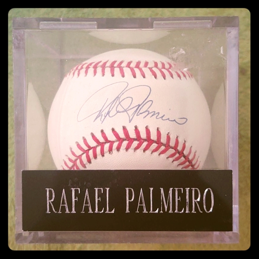 Rafael Palmeiro Autographed Baseball